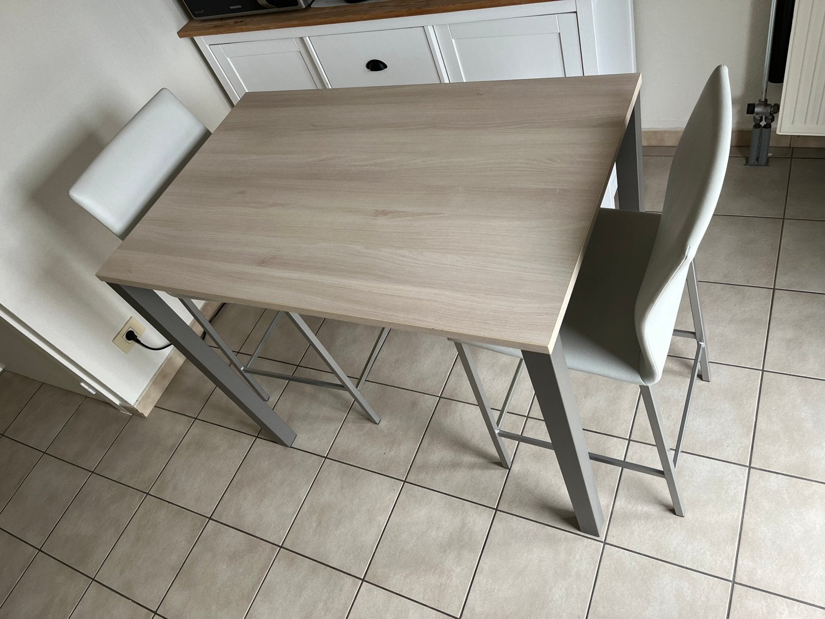 Table de bar avec 2 chaises, Enlèvement, Comme neuf