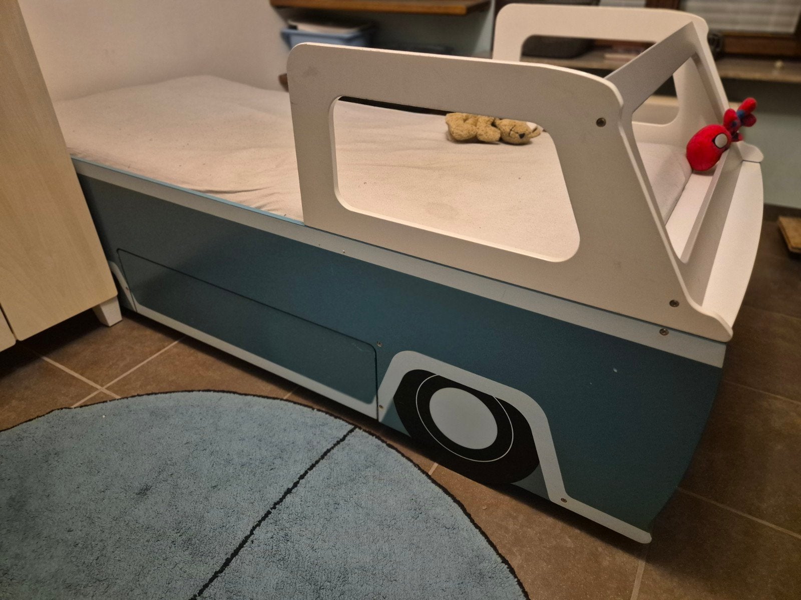 volkswagen kinderbed, Ophalen, 85 tot 100 cm, Gebruikt, Lattenbodem