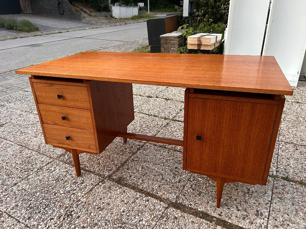 Vintage mid-century bureau in teak – jaren '60/'70 – 140 cm, Huis en Inrichting, Bureaus, Zo goed als nieuw, Overige typen, Overige merken