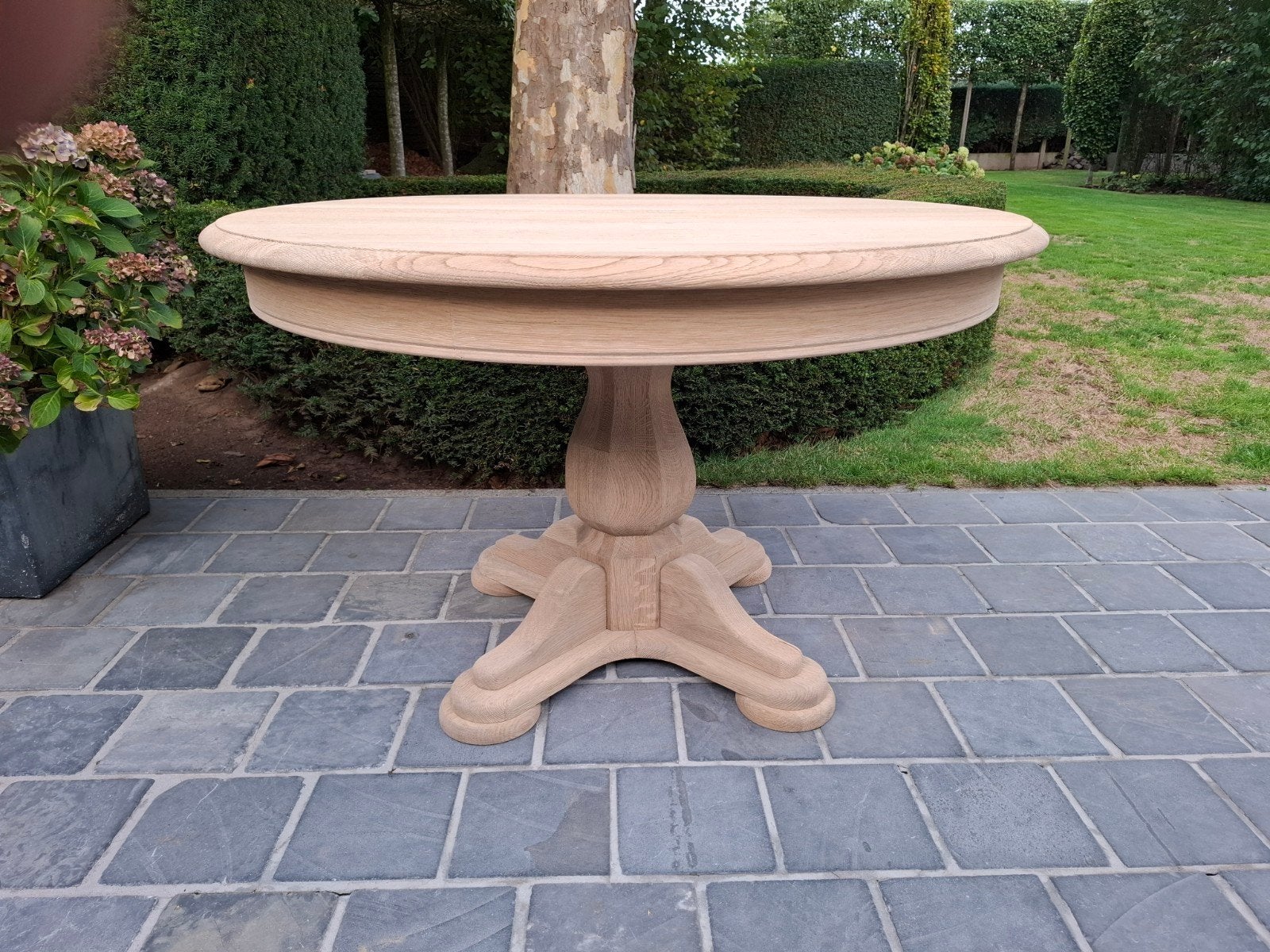 Table à manger ronde en chêne massif., Enlèvement ou Envoi