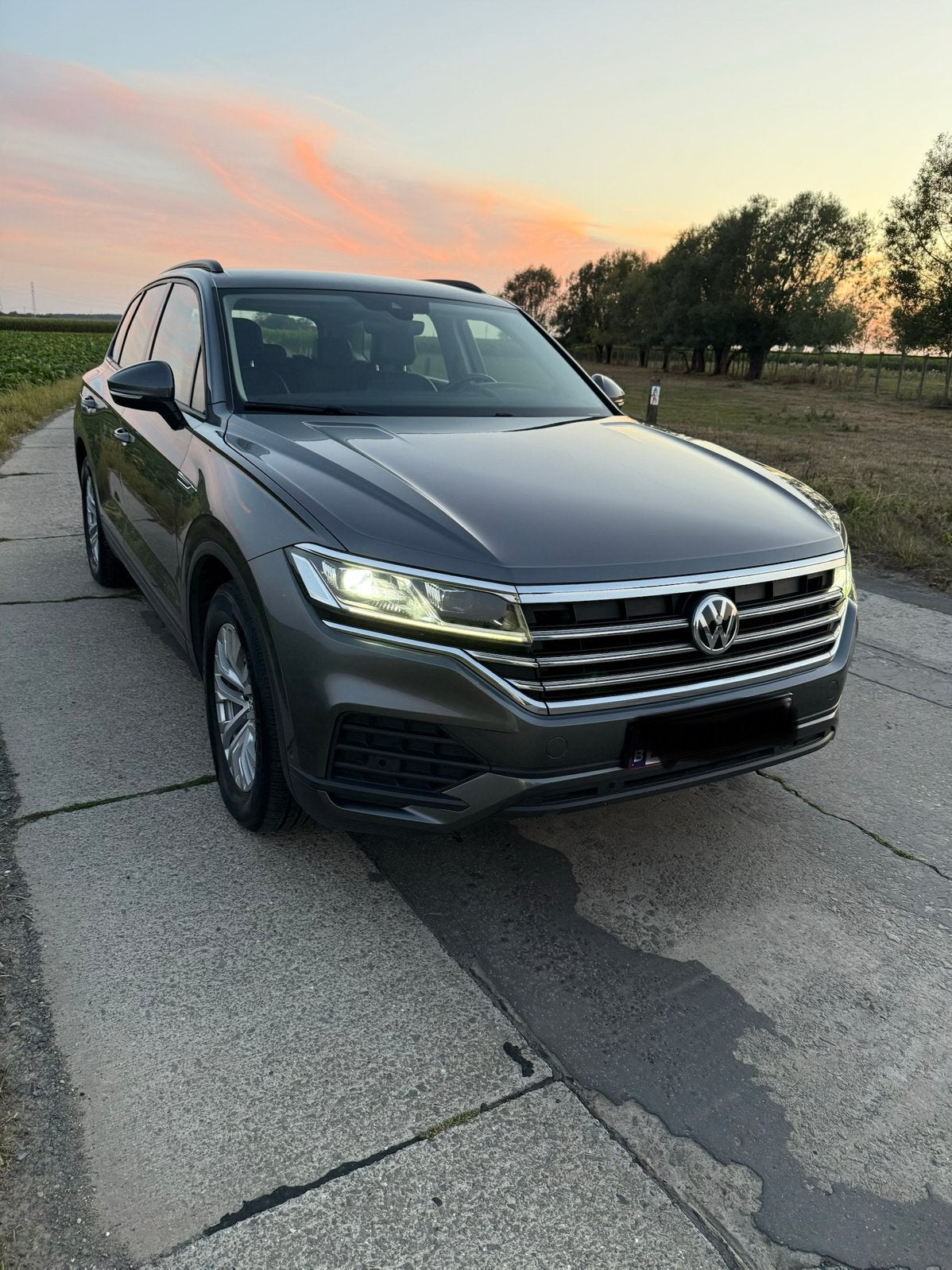 VW Touareg 3.0 V6 TDI (286 pk), Autos, Volkswagen, Cuir, Argent ou Gris, Achat, Noir