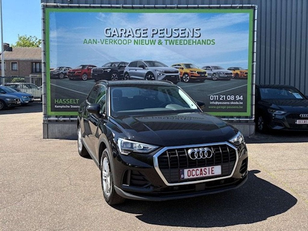 Audi Q3 35 TFSI (bj 2023, automaat), Stof, Adaptive Cruise Control, Zwart, Bedrijf