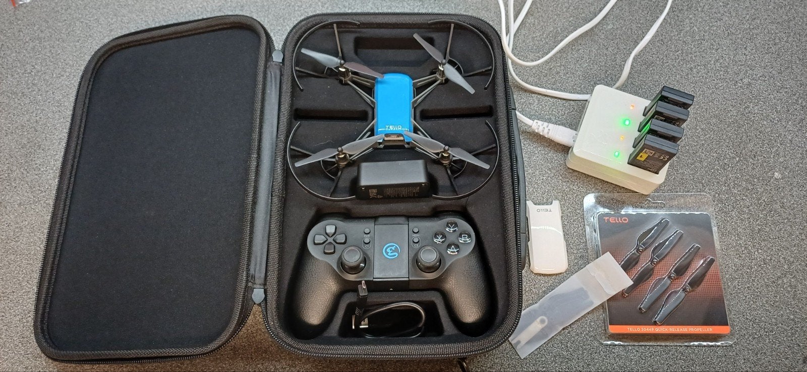 DJI Ryze Tello drone incl. extras, Audio, Tv en Foto, Drones, Ophalen of Verzenden, Gebruikt, DJI
