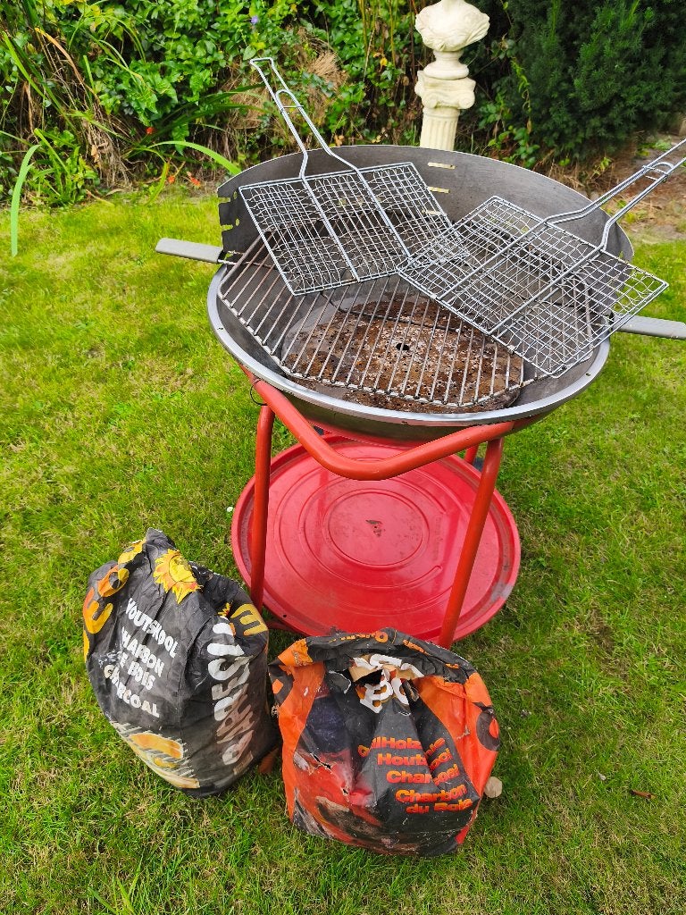 Barbecue, Tuin en Terras, Ophalen, Gebruikt, Overige merken, Met accessoires