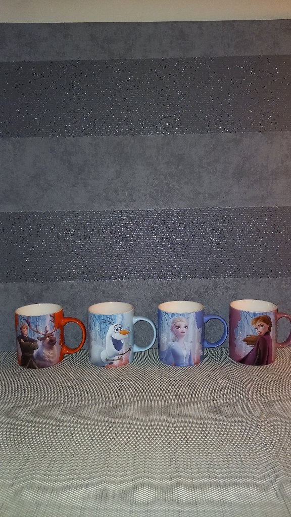 Frozen mokken, Verzamelen, Ophalen of Verzenden, Overige figuren, Zo goed als nieuw