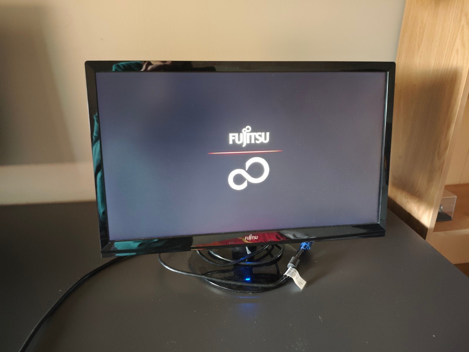Fujitsu monitor, Computers en Software, Ophalen, Gebruikt