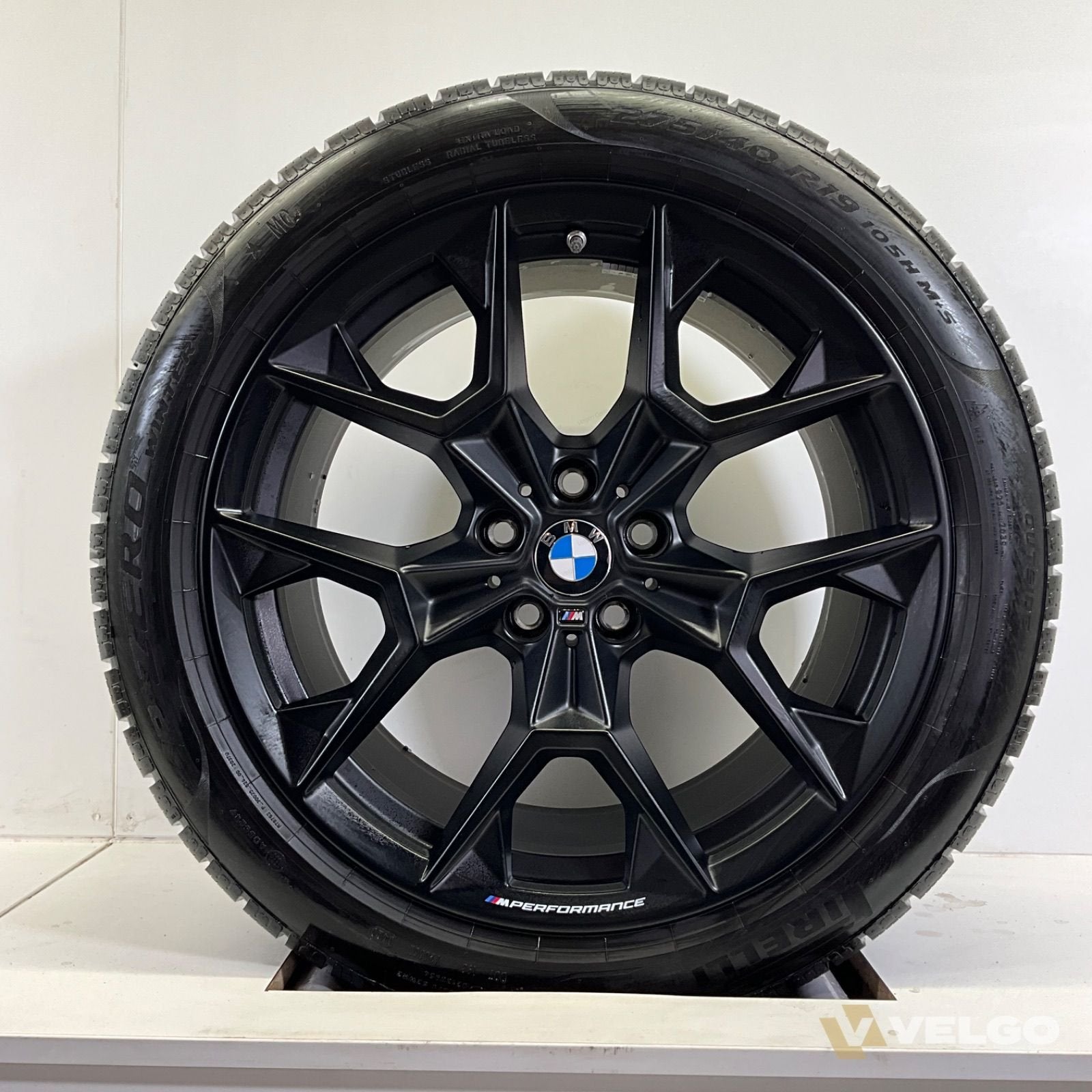 BMW I5 5 SERIE G60 G61 WINTERBANDEN 942M 19 INCH, Autos : Pièces & Accessoires, Pneus et Jantes, Véhicule de tourisme, -, 19 pouces