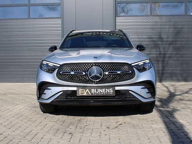 Mercedes-Benz GLC 200 AMG Line, Autos, Argent ou Gris, Achat, Capteur de stationnement, https://public.car-pass.be/vhr/38af6025-690c-46b9-902c-491e11d3e890
