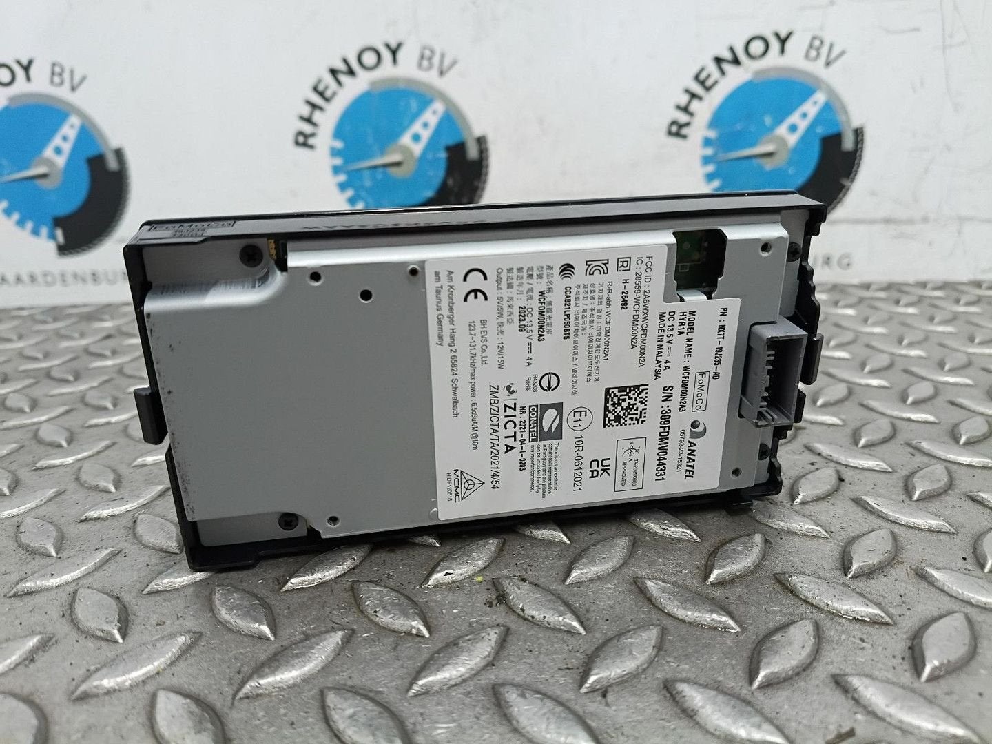 FORD KUGA ST-LINE 4WD OUD MODEL [WIRELESS_PHONE_CHARGER_STAT, Enlèvement ou Envoi, Utilisé, ARN reconnu