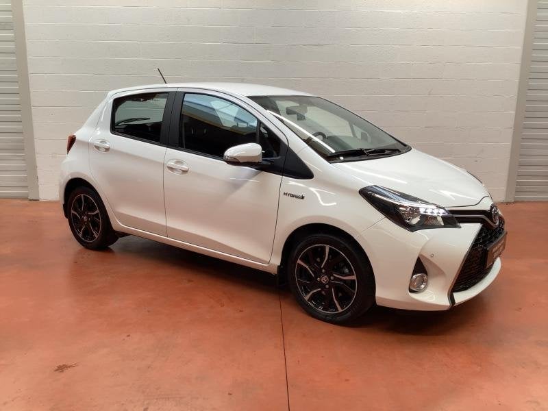 Toyota Yaris 1.5 HSD Comfort & Pack Style Toyota Yaris 1.5 H, Achat, https://public.car-pass.be/vhr/fe4c8670-93b3-48fd-9d67-39605c5c8728