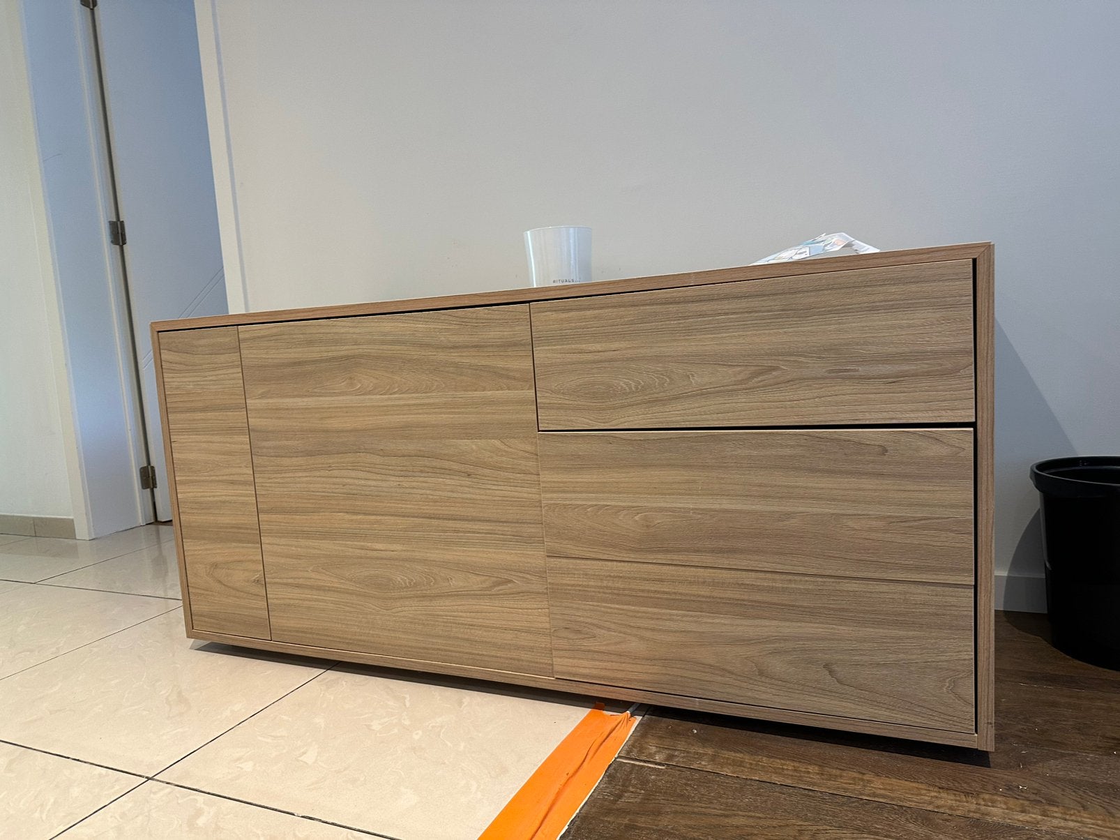 Tv- meubel, Ophalen, Zo goed als nieuw, Grenenhout, Modern