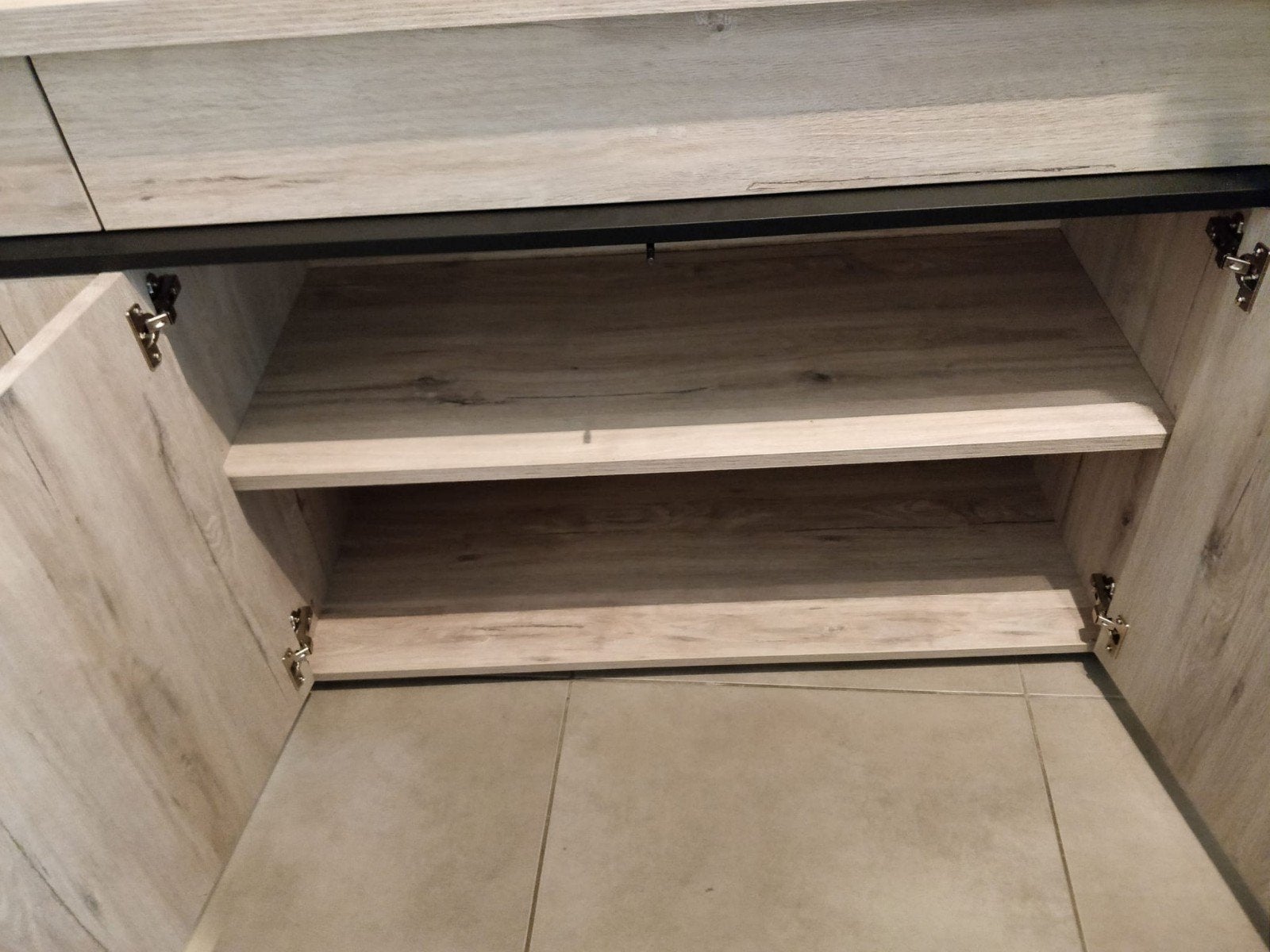 Dressoir lichtgrijs (Ygo), Ophalen, Gebruikt