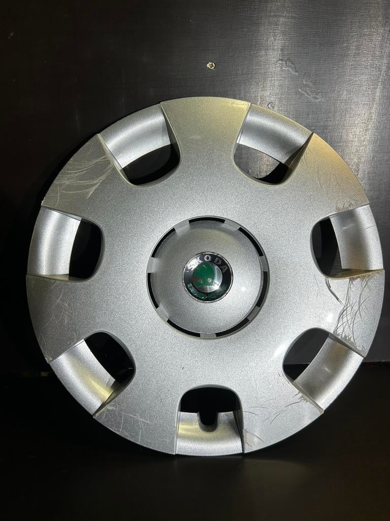 1 originele Skoda Fabia 14" wieldop, Auto diversen, Wieldoppen, Ophalen of Verzenden, Gebruikt