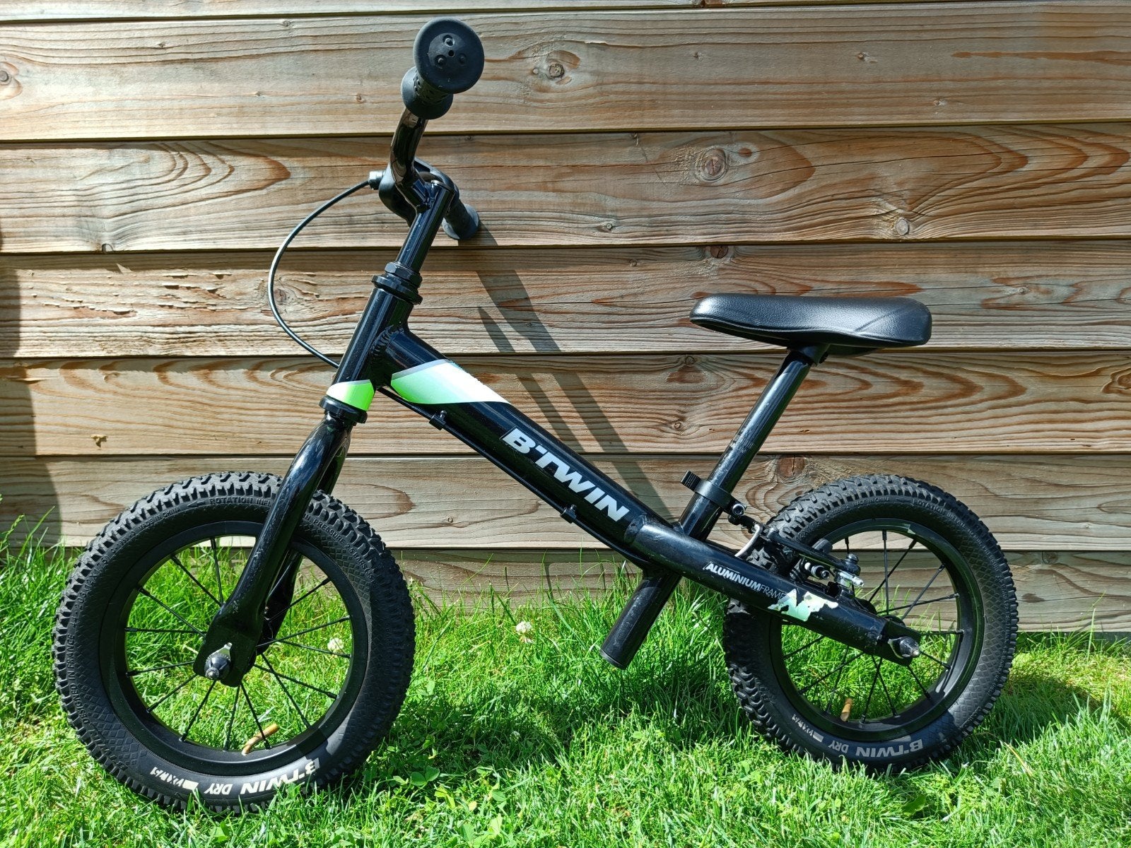 Draisienne 12" Btwin Runride 900 noir&jaune, Enfants & Bébés, Jouets | Extérieur | Véhicules & Draisiennes, Enlèvement, Utilisé