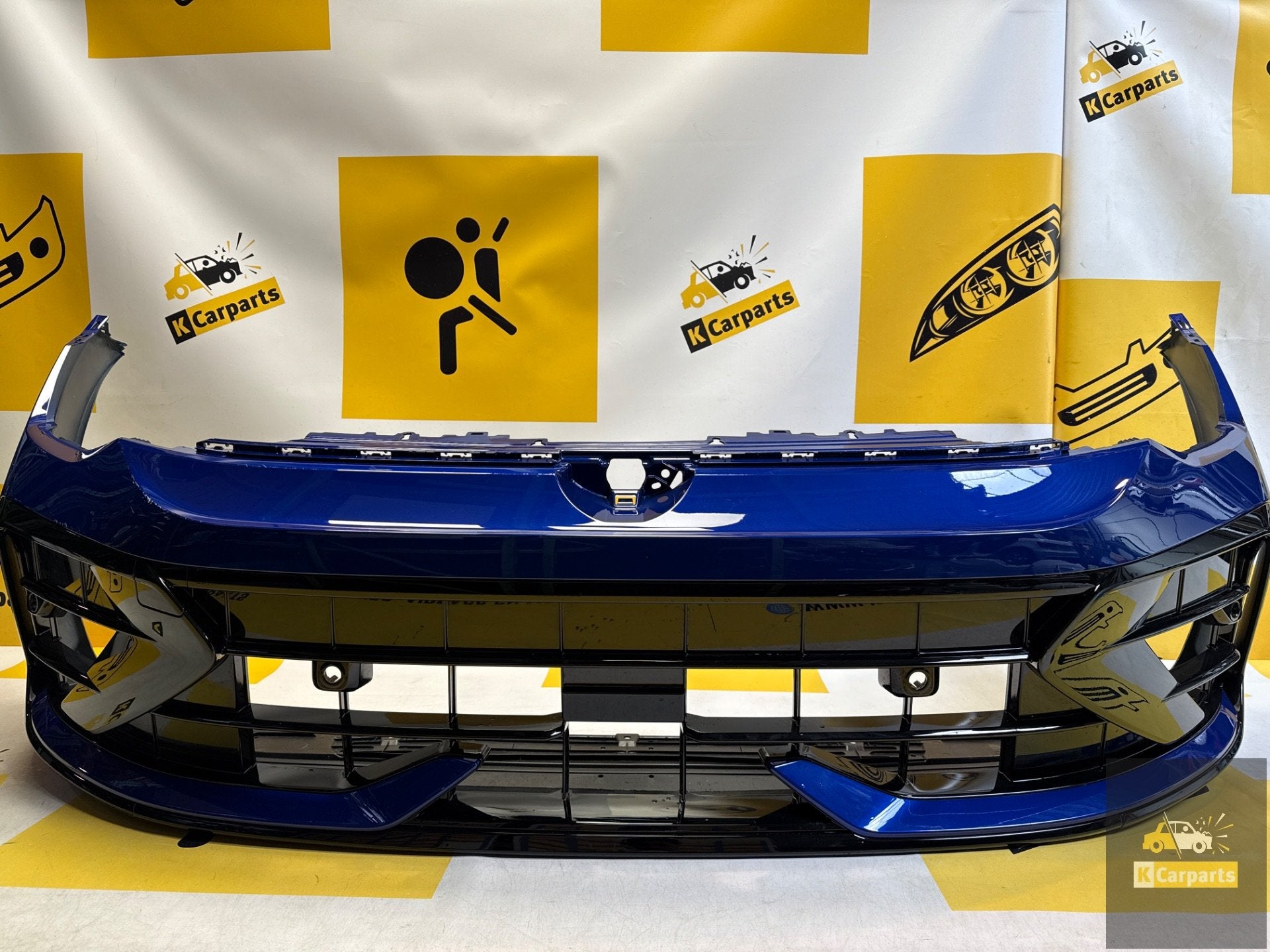 Volkswagen Golf 8R R20 8.5 FaceliftVoorbumper5H0807221QLD5k, Info@fabrikant.eu, Bumper, Fabrikant BV, Gebruikt