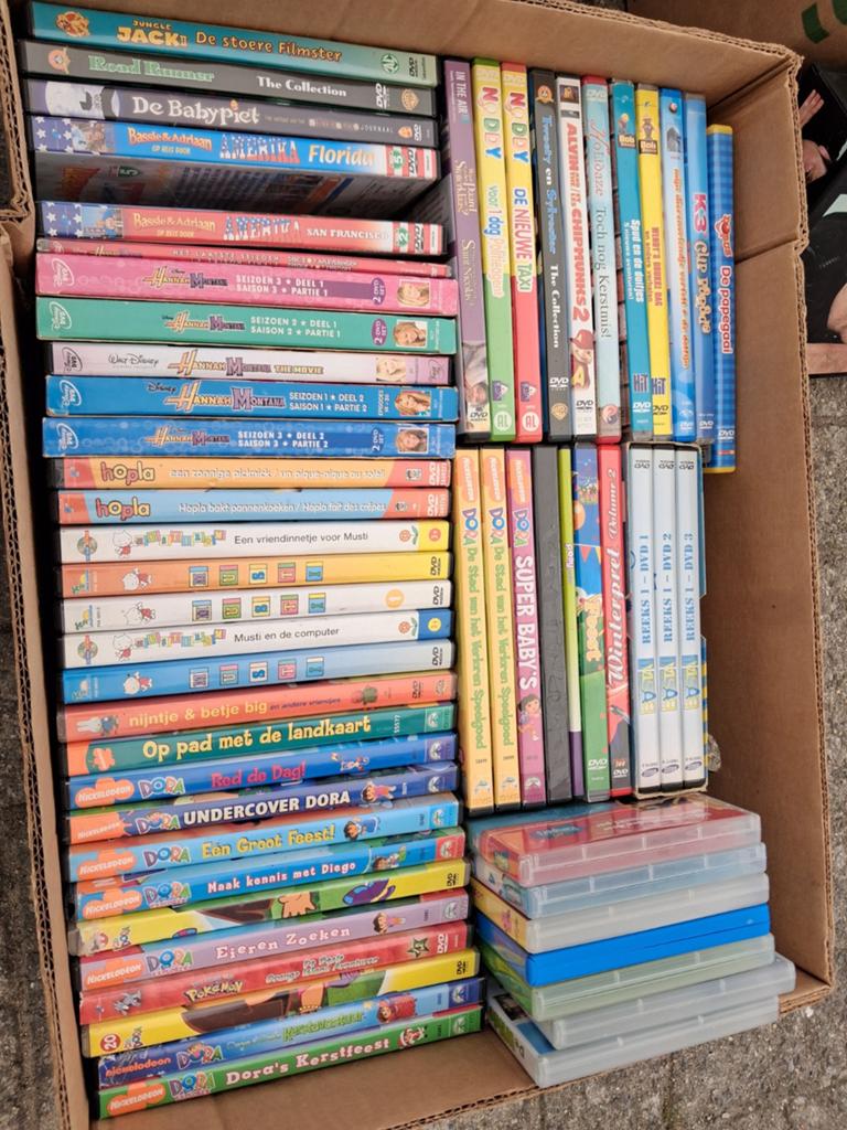Dvd´s voor Kids 15 euro voor doos, Ophalen