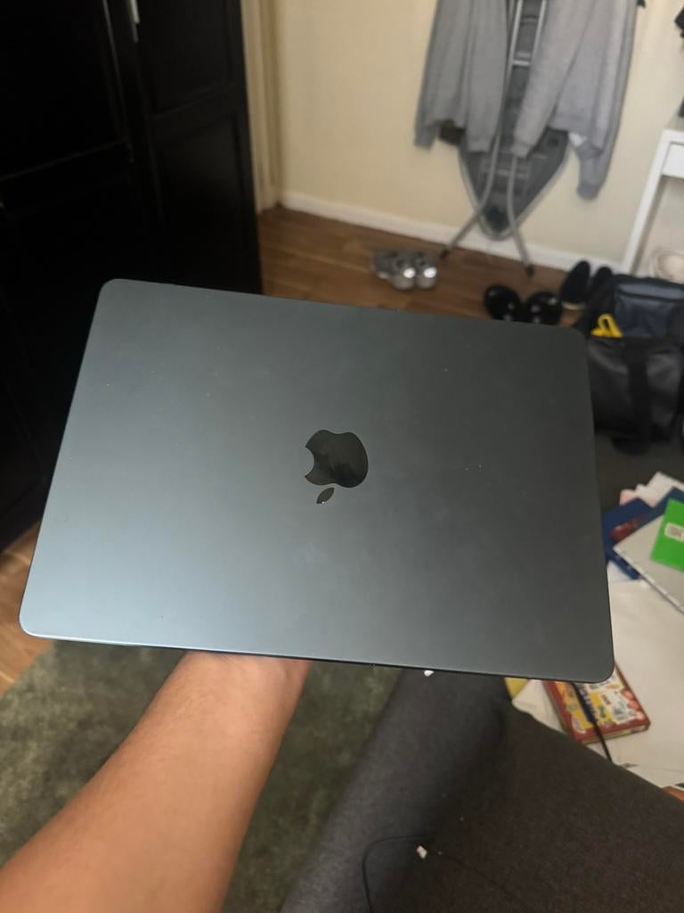 Macbook air 13 inch M3 nachtblauw 256 gb, Ophalen of Verzenden, Zo goed als nieuw, 13 inch, MacBook