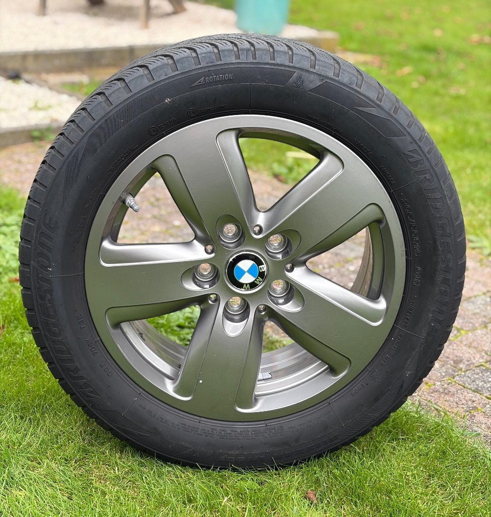 Winterbanden BMW - Als nieuw!, Ophalen, Gebruikt, Velg(en), 17 inch
