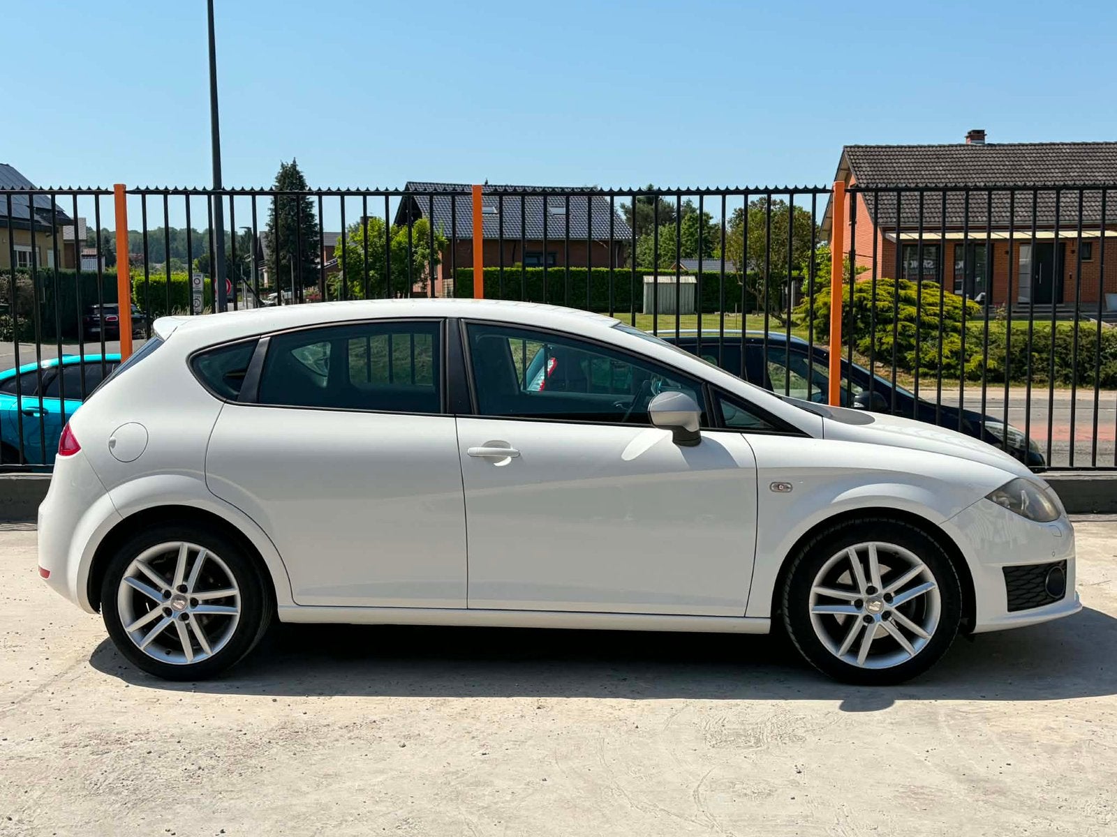 SEAT LEON ÉDITION FR 2.0CR TDI 140CV 189 000KM CARPASS 2012, Autos, Seat, Euro 5, Achat, Entreprise, Noir