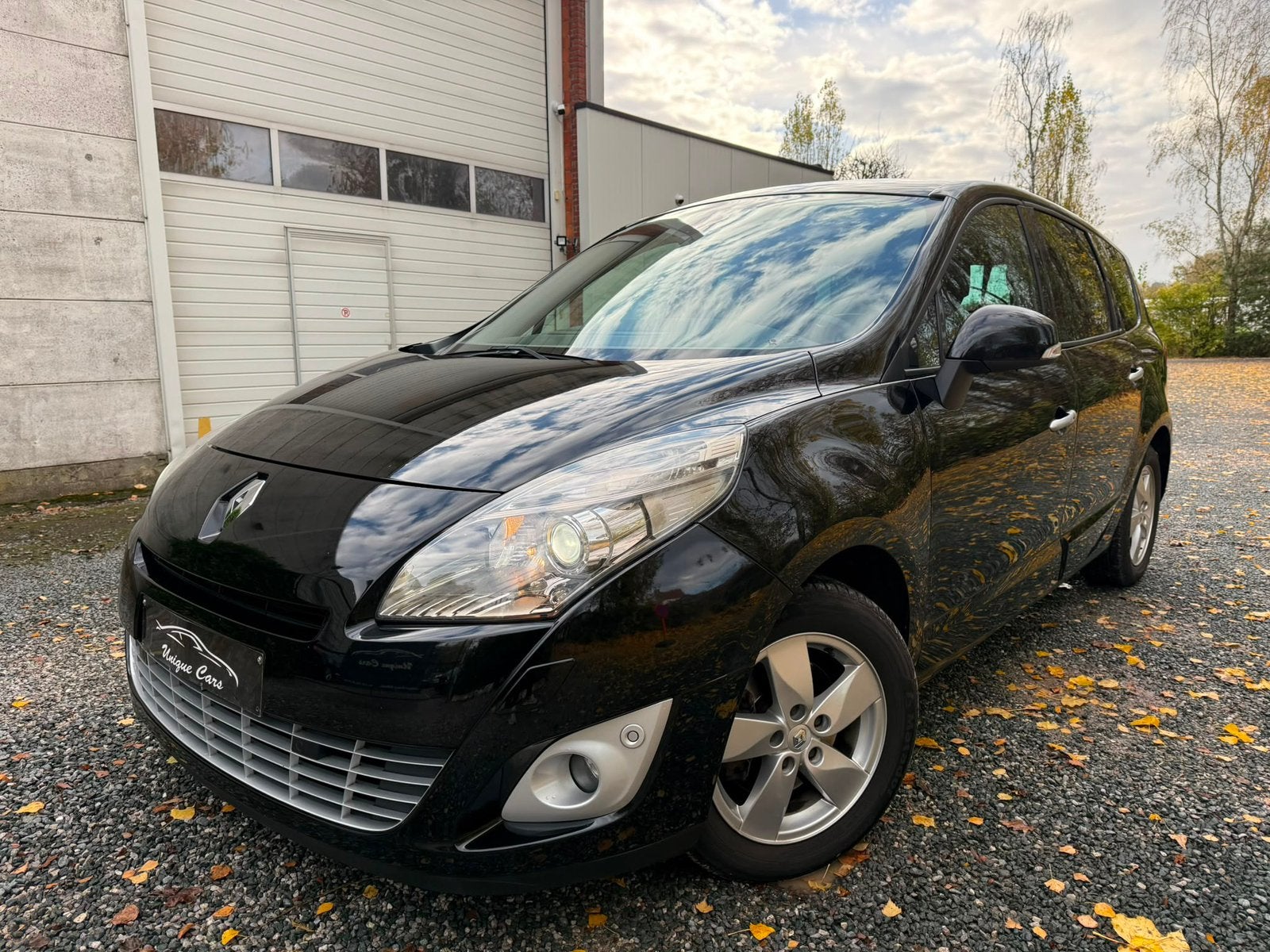 Renault Grand Scenic 1.5 DCi Automaat Xenon Leder 5zit 2011, Auto's, Automaat, Euro 5, Bedrijf, Diesel