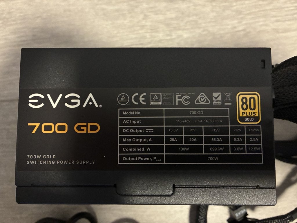 EVGA 700 GD voeding 700 watt met 80 Plus Gold-certificering, Ophalen, Gebruikt