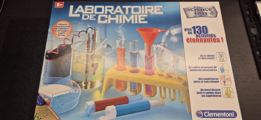 Laboratoire de chimie Clementoni – Jeu scientifique éducatif, Trois ou quatre joueurs, Enlèvement ou Envoi, Neuf, Clementoni