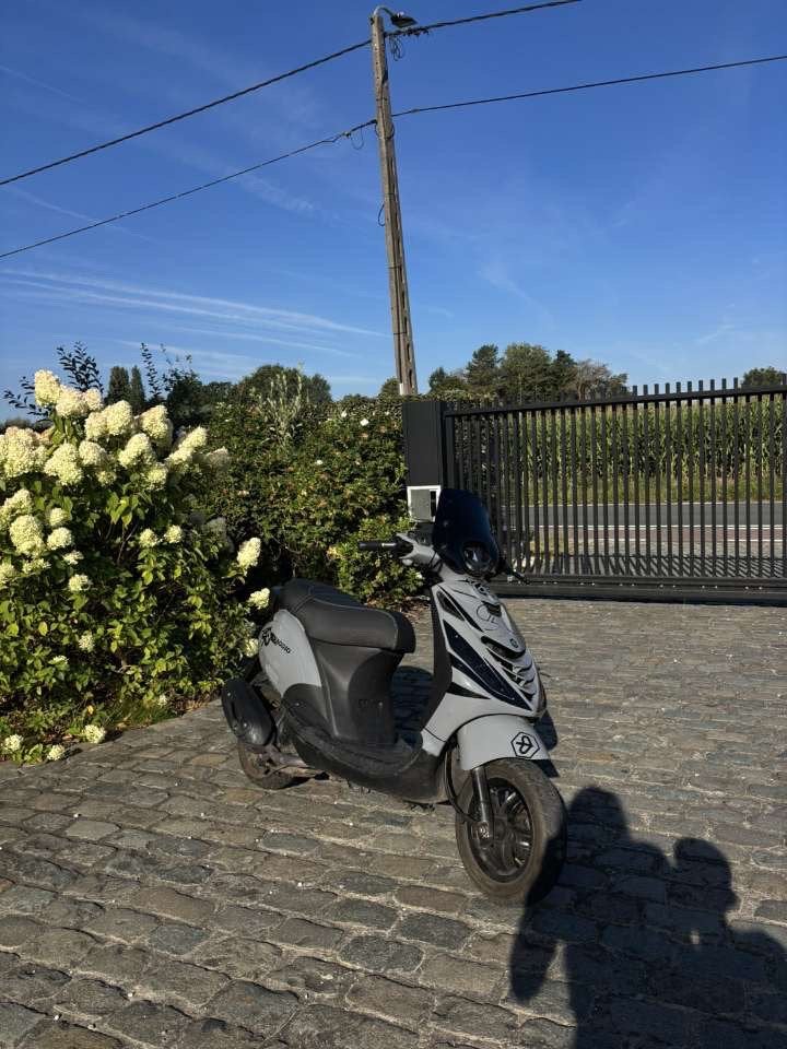 Zip a klasse, Ophalen, Zip, Klasse A (25 km/u), Zo goed als nieuw