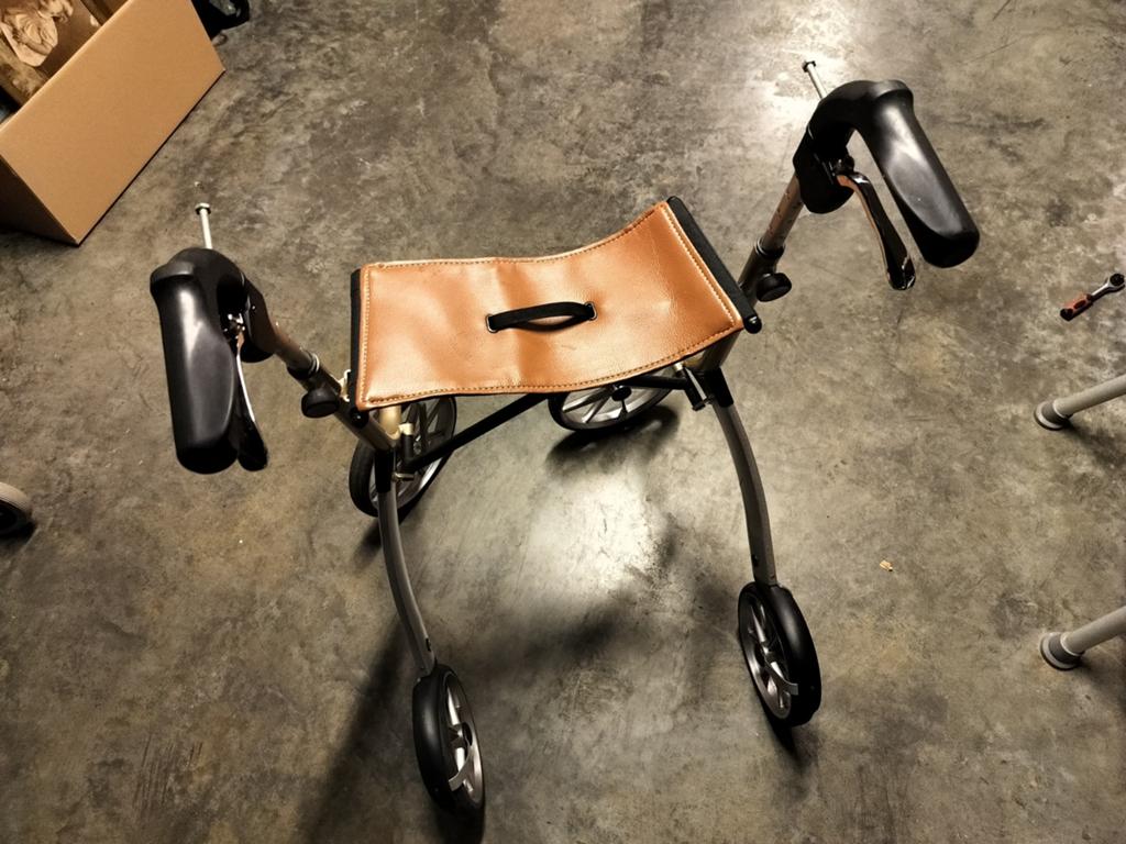 Rollator, Diversen, Rollators, Ophalen