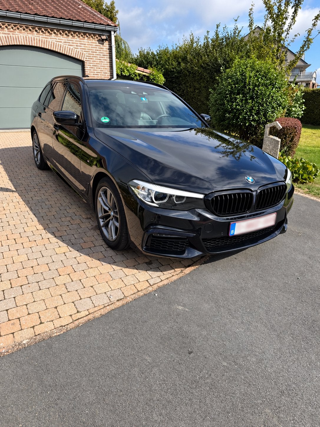 BMW 520d Touring xDrive – Kit M Sport, Autos, Cuir, Intérieur cuir, Noir, Automatique