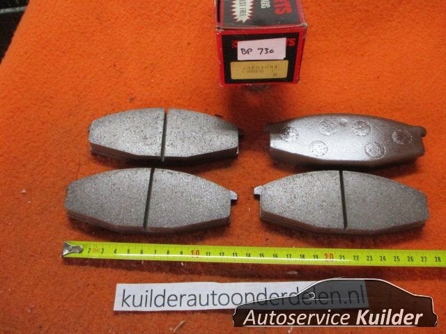 Remblokken voorzijde Nissan 280ZX Patrol Cabstar  Nipparts B, Neuf, -, -, Nissan