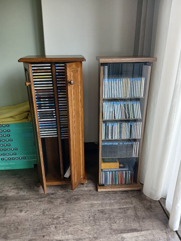 CD kastjes eik, Enlèvement