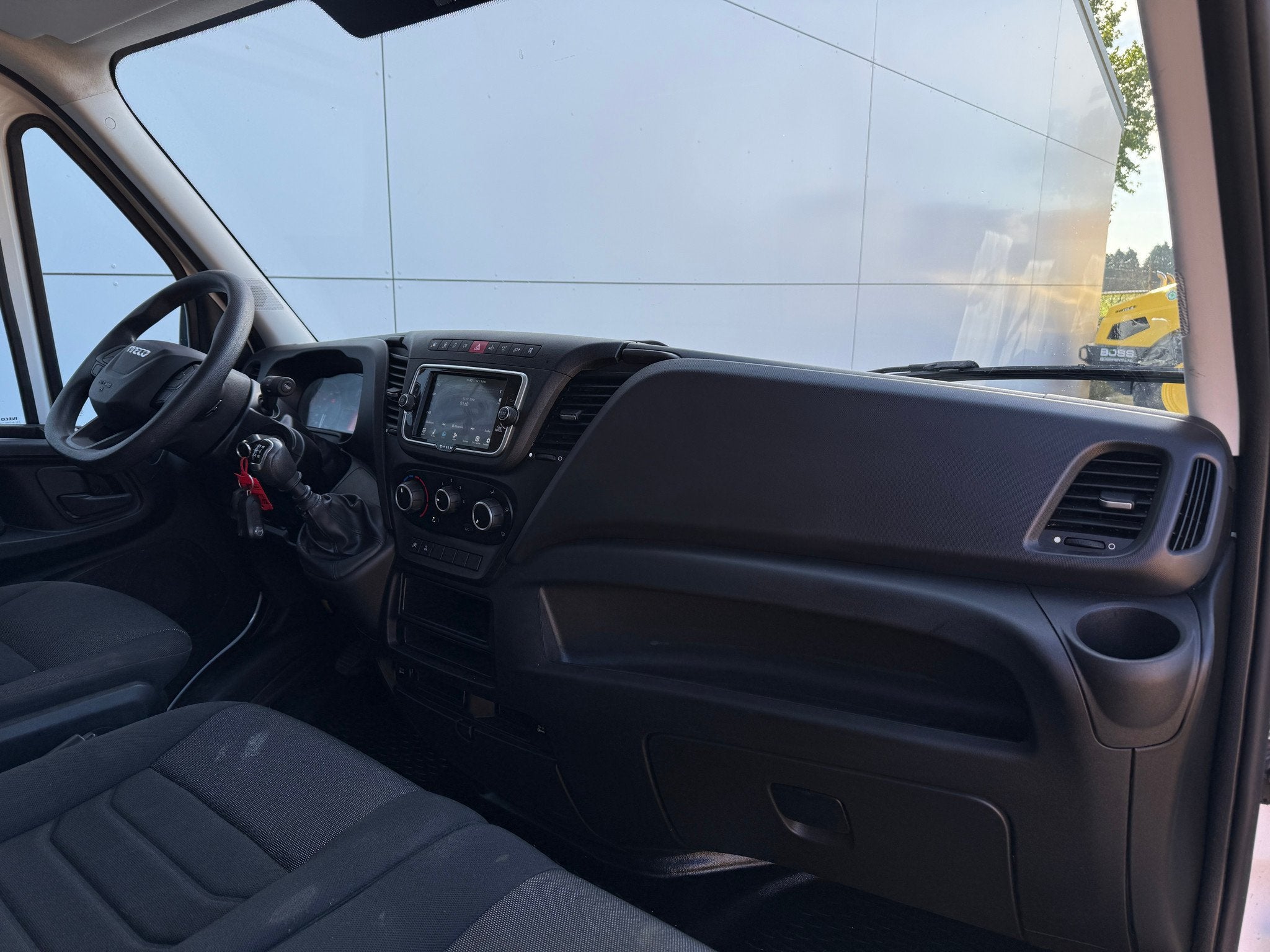 Iveco Daily 35S14 2.3 140PK L2H2 Cruise Control 3.5t Trekgew, Autos, Entreprise, Boîte manuelle, 0 cylindres, Diesel