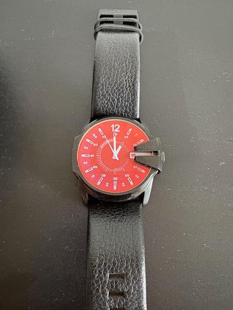 Diesel Master Chief DZ1657 horloge, Handtassen en Accessoires, Horloges | Heren, Overige merken, Leer, Staal, Polshorloge