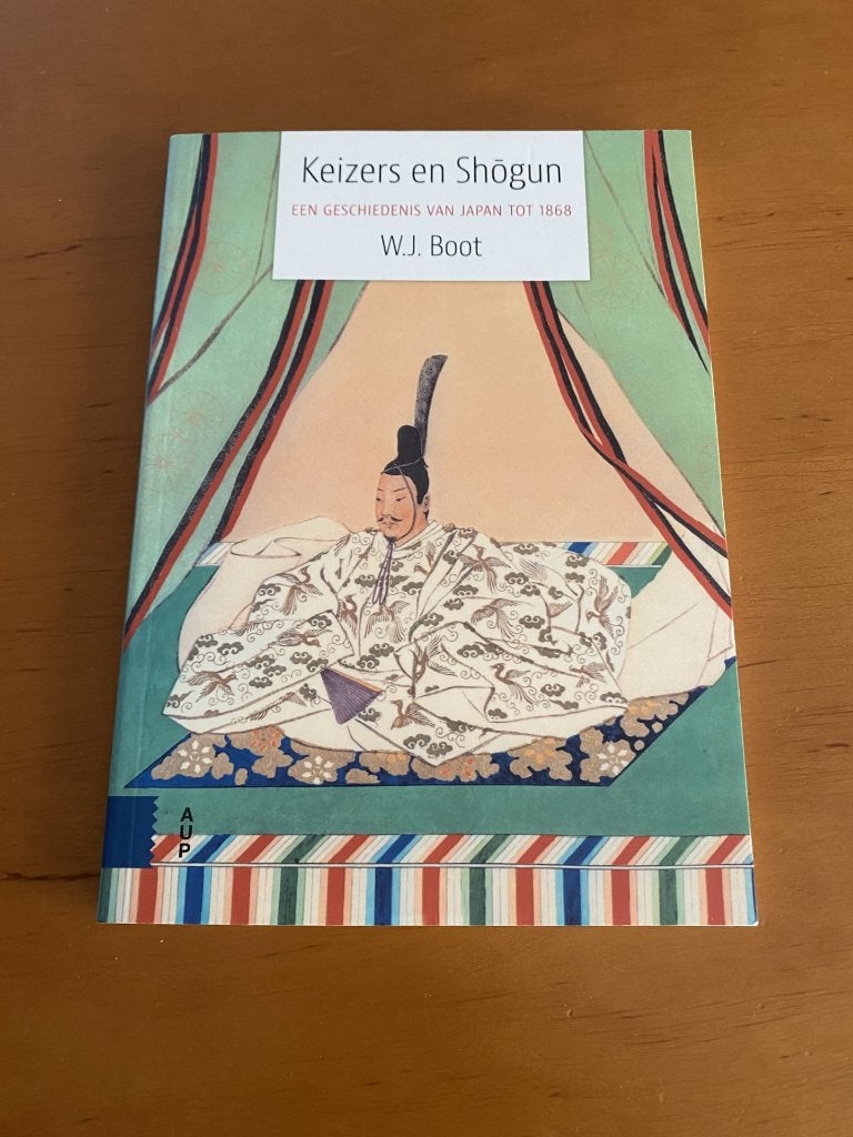 Boek Keizers en Shogun - een geschiedenis van Japan tot 1868, Boeken, Ophalen of Verzenden, Gelezen, Geschiedenis, W.J.Boot