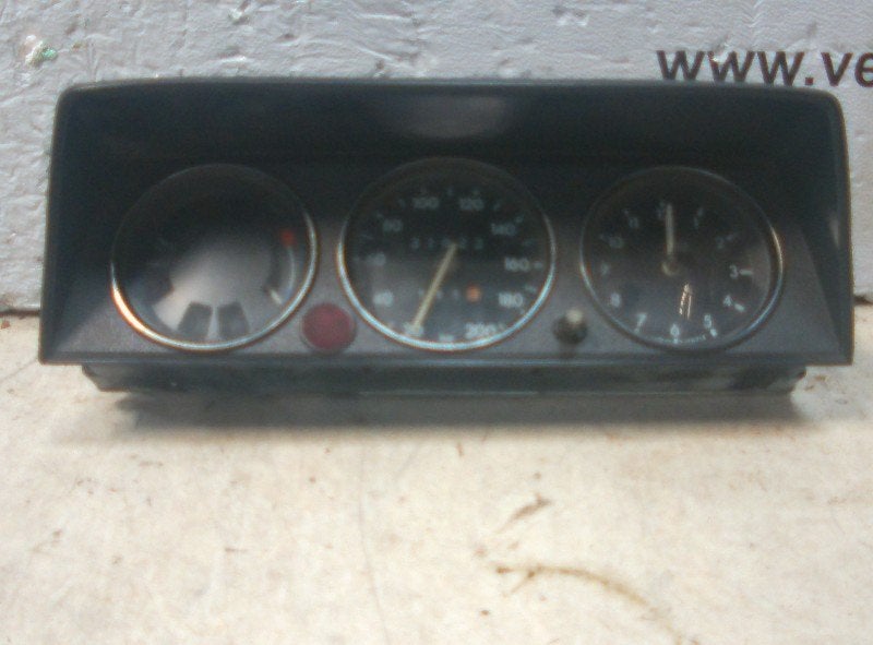 COCKPIT BMW 1502...2002 (E10) (01-1967/07-1977), Auto-onderdelen, Gebruikt, BMW, Petuelring 130
80809  München, DE, Bayerische Motoren Werke AG