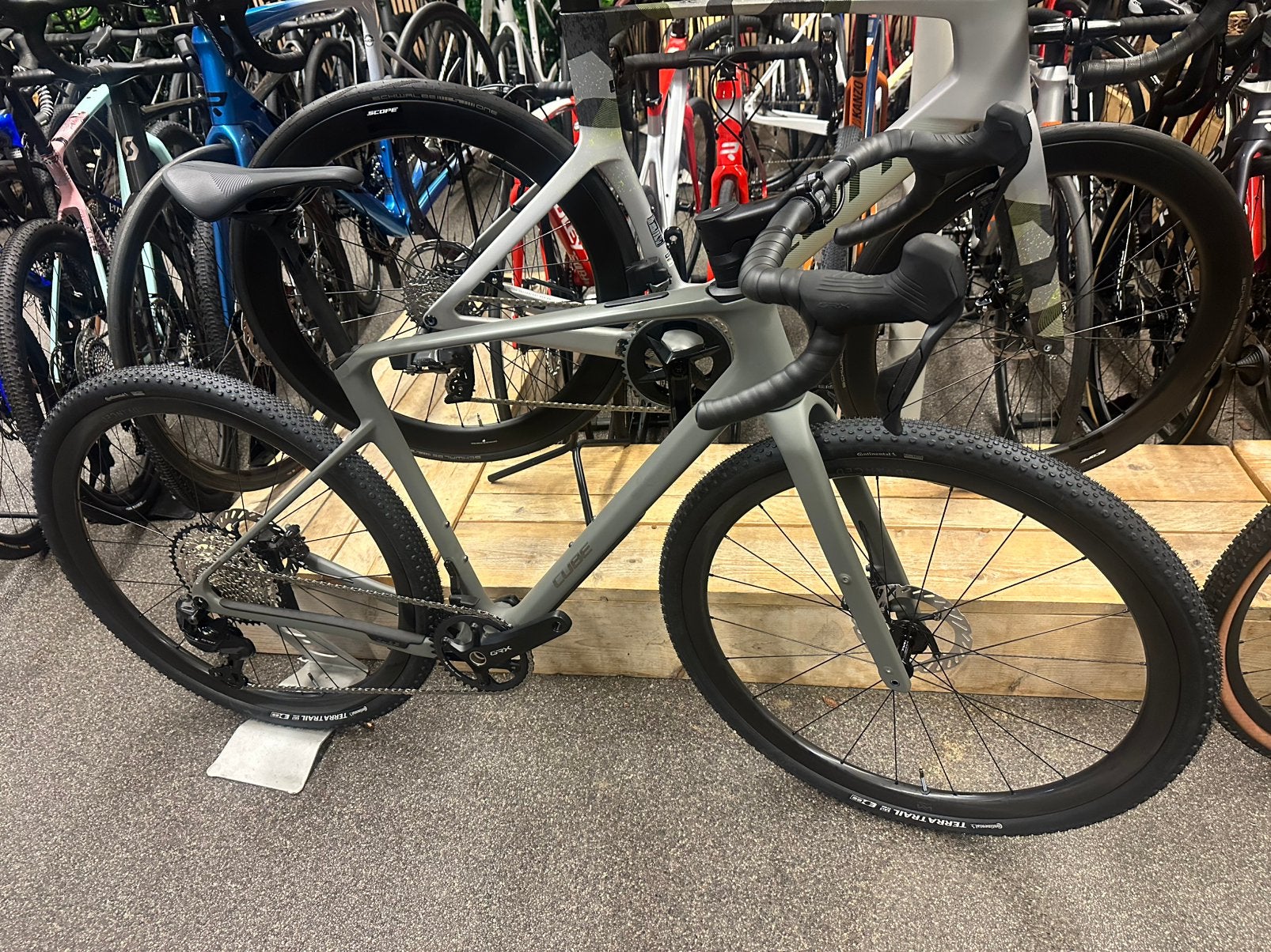 Nieiwe cube nuroad c62 race maat m €2599,/, Fietsen en Brommers, Ophalen, Nieuw