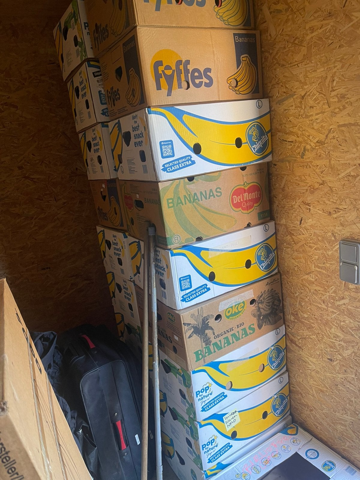 30 boîtes à bananes, Enlèvement, Comme neuf, Boîte