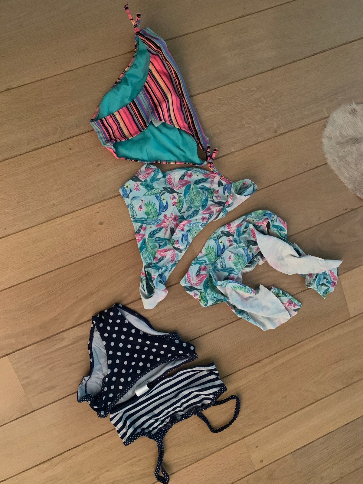 Kinder bikinis, Kinderen en Baby's, Kinderkleding | Kinder-zwemkleding, Ophalen of Verzenden, Zo goed als nieuw