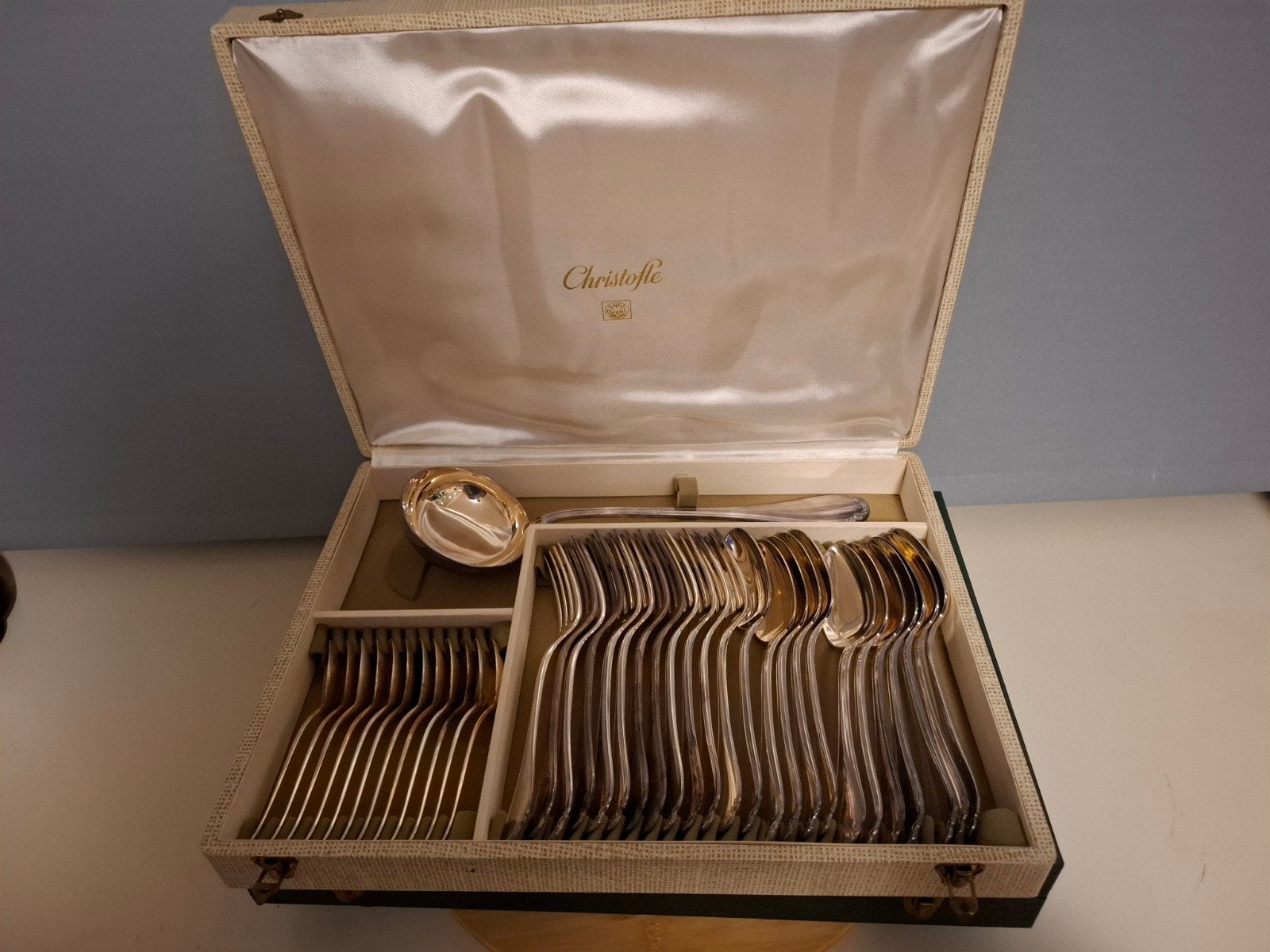 Ensemble de couverts en métal argenté Christofle avec cuillè, Enlèvement ou Envoi