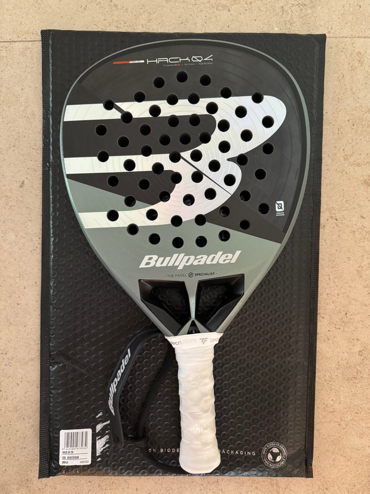 Bullpadel Hack 04 2026 - NIEUWSTAAT, Sport en Fitness, Padel, Ophalen, Zo goed als nieuw