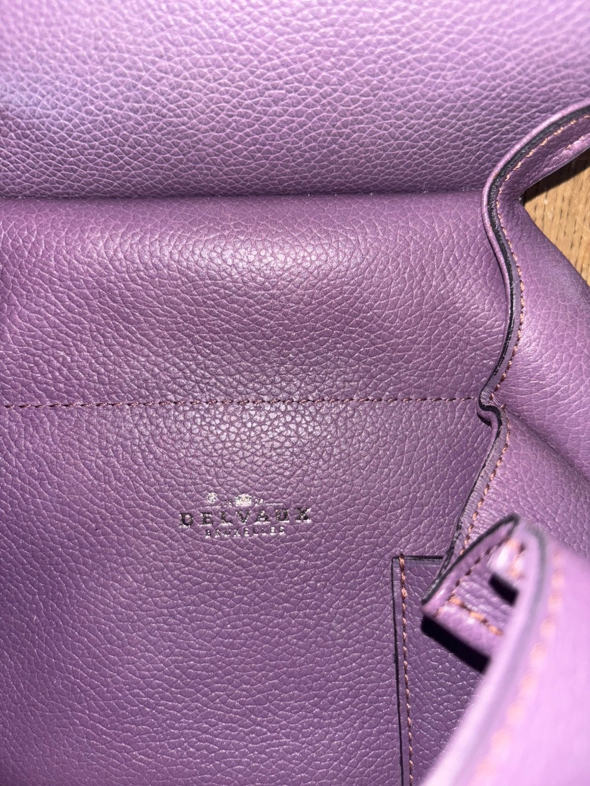Delvaux Certeau Schoudertas, Enlèvement, Comme neuf, Violet, Cuir