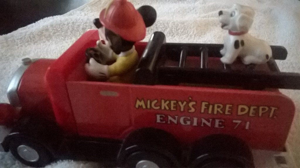 mickey mousse brandweerauto, Ophalen