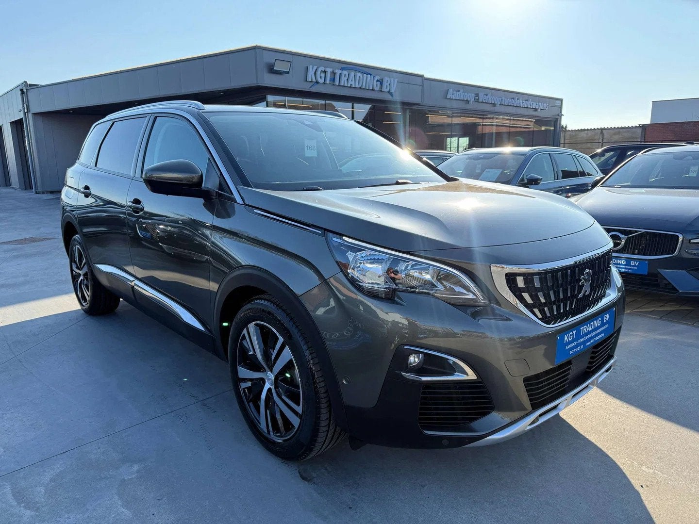 Peugeot 5008 1.2i 130PK NAVIGATIE LEDER CAMERA CARPLAY DAB P, Gebruikt, 1199 cc, Adaptive Cruise Control, 5 deurs