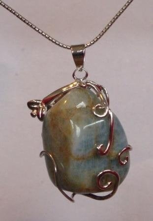 Chrysocolla in sierlijke, vergulde hanger, Ophalen of Verzenden, Nieuw, Wit, Goud