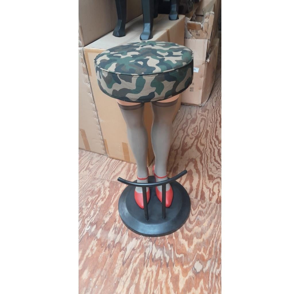 Barstool Lady Leg 3 ft. – Barkruk Hoogte 84 cm, Ophalen, Nieuw