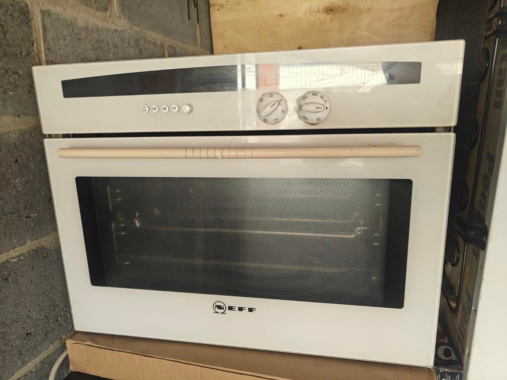 Vends four encastrable très Bon Etat  marque neff, Electroménager, Fours, Neff, Four