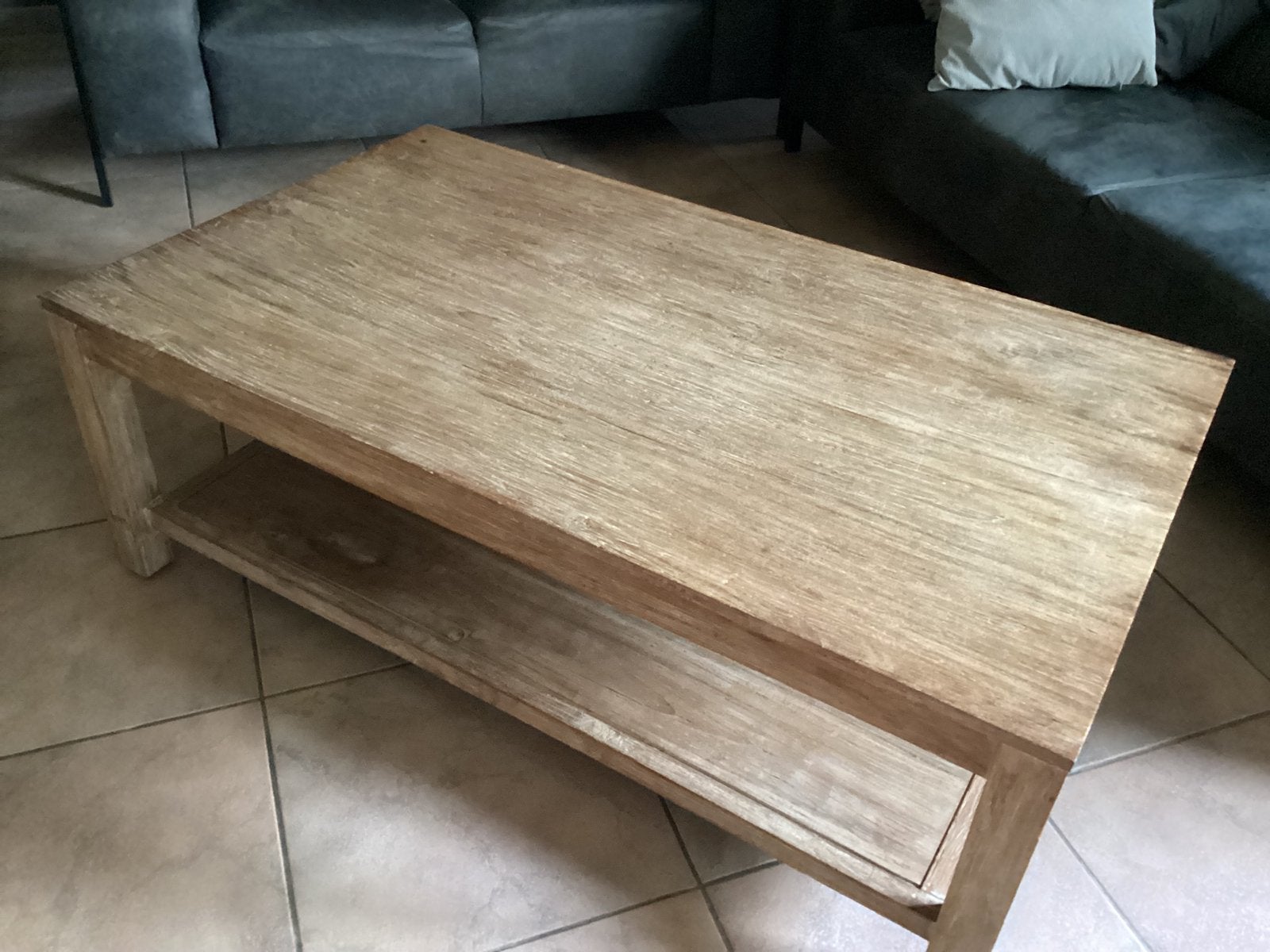 Stevige salontafel in mangohout, Huis en Inrichting, Tafels | Salontafels, Ophalen, Zo goed als nieuw