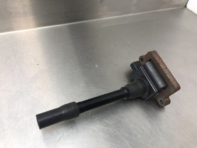 BOBINE D'ALLUMAGE Suzuki (|FK0138|), Utilisé, Suzuki