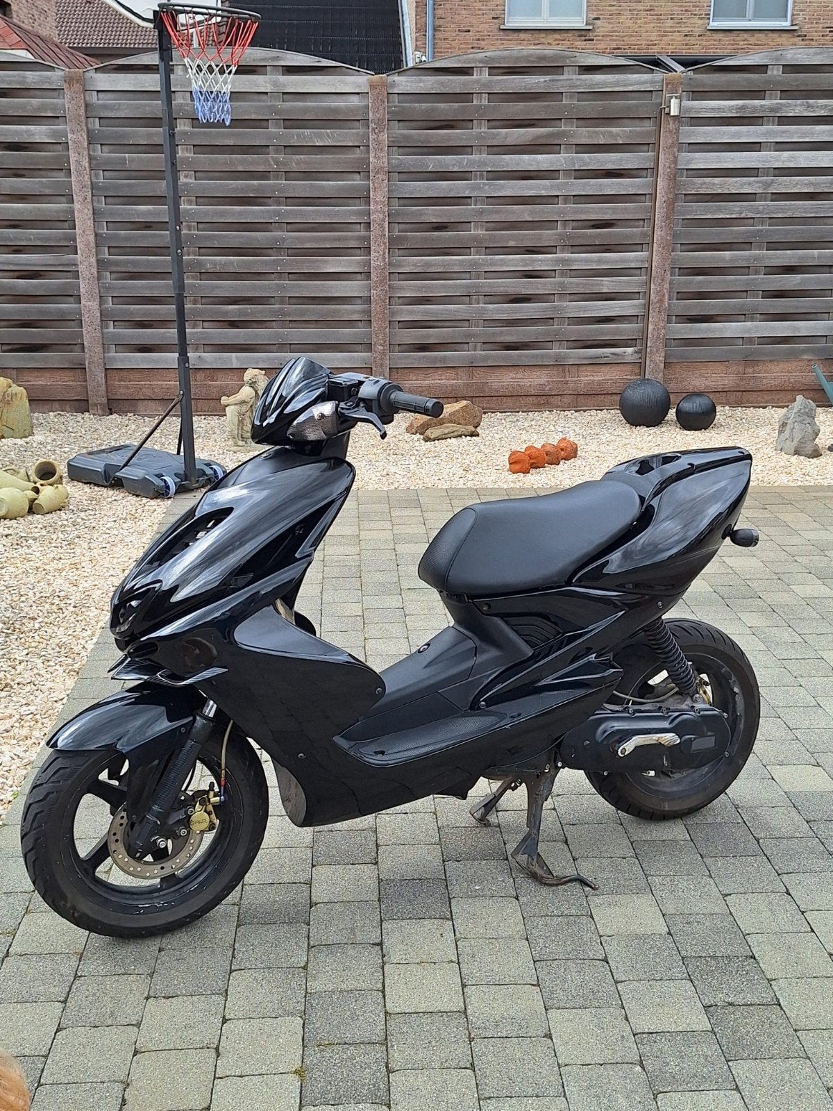 Gezocht, Fietsen en Brommers, Scooters | Yamaha, Ophalen, Aerox