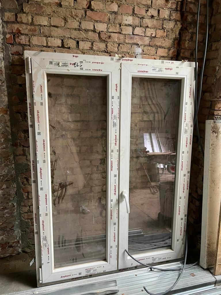 Fenêtre en PVC Aluplast, double vitrage, en 2 parties, neuve, Bricolage & Construction, Neuf, Double vitrage, 120 à 160 cm, Fenêtre de façade ou Vitre